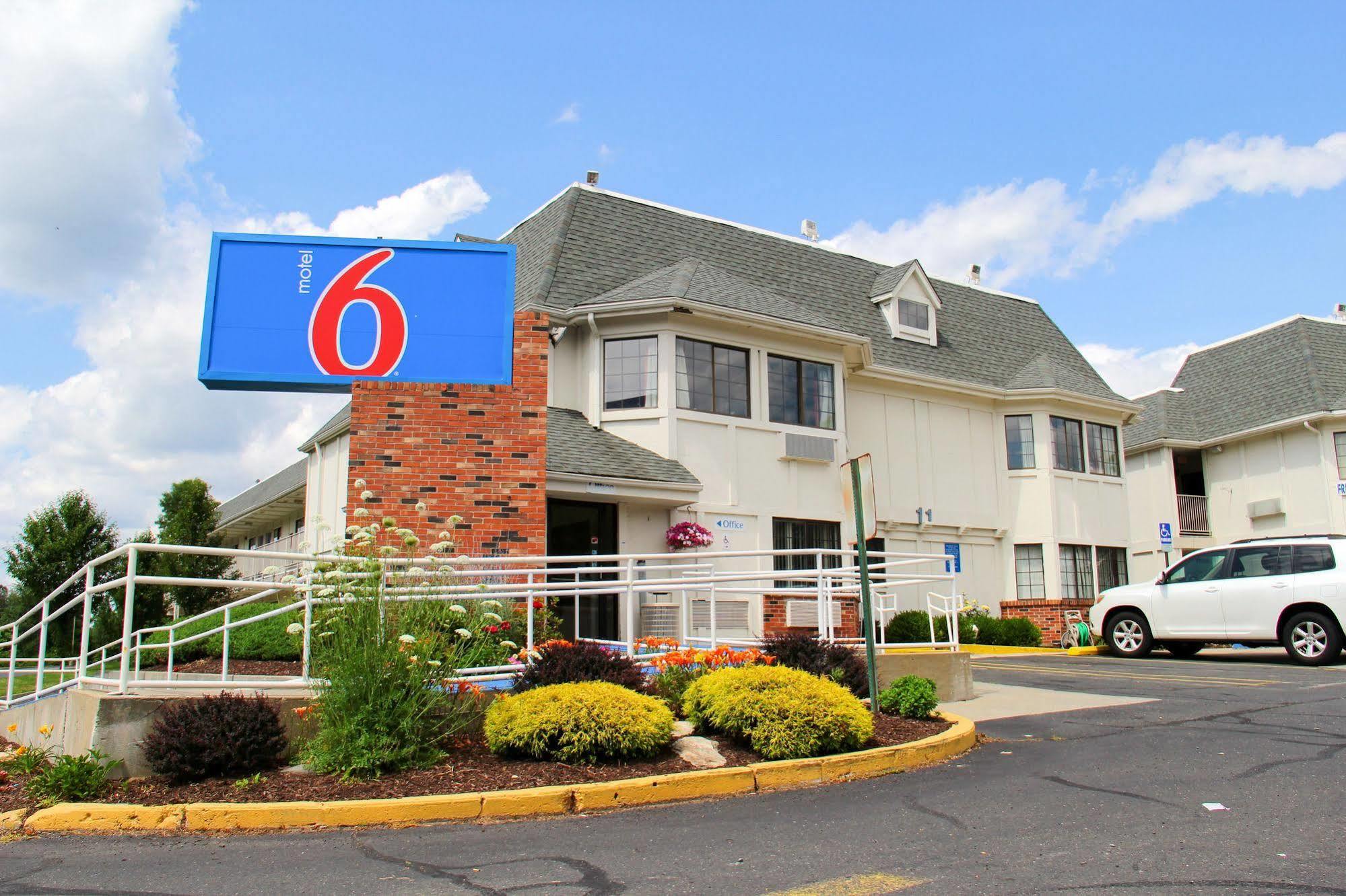 Motel 6-Enfield, Ct - Hartford Eksteriør billede