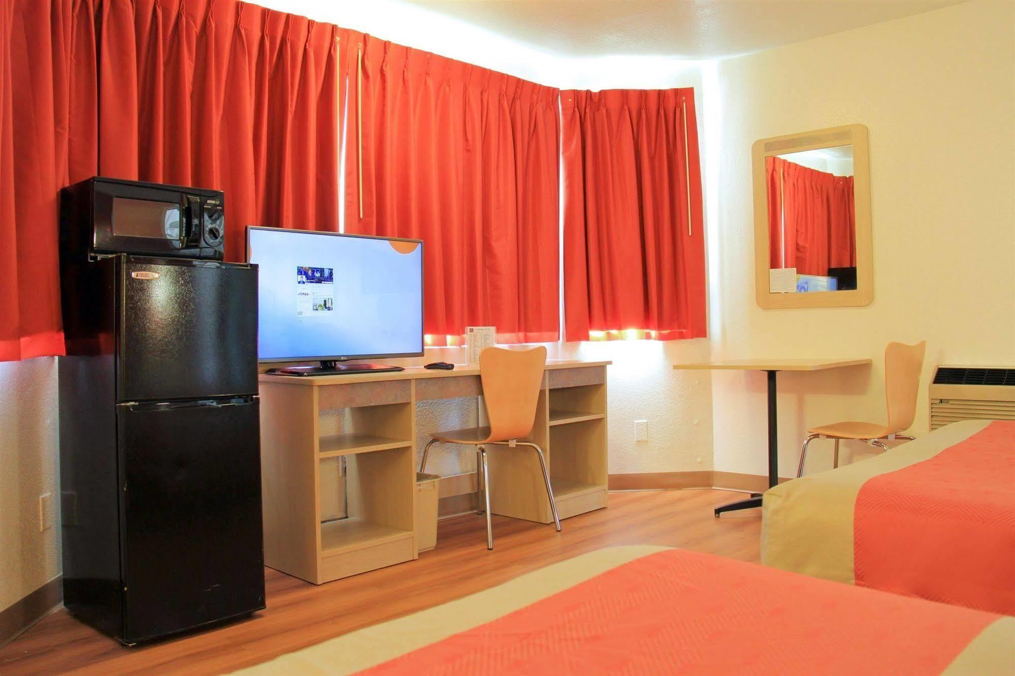 Motel 6-Enfield, Ct - Hartford Eksteriør billede