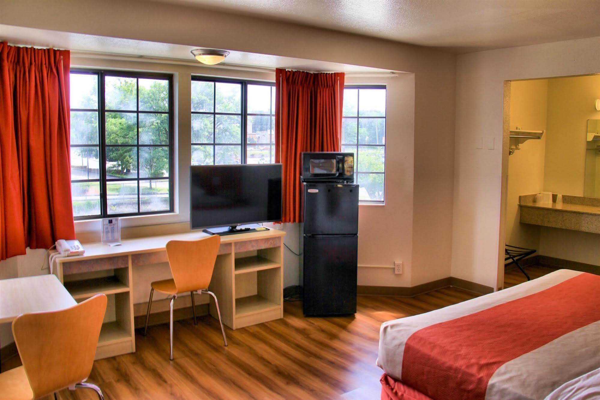 Motel 6-Enfield, Ct - Hartford Eksteriør billede