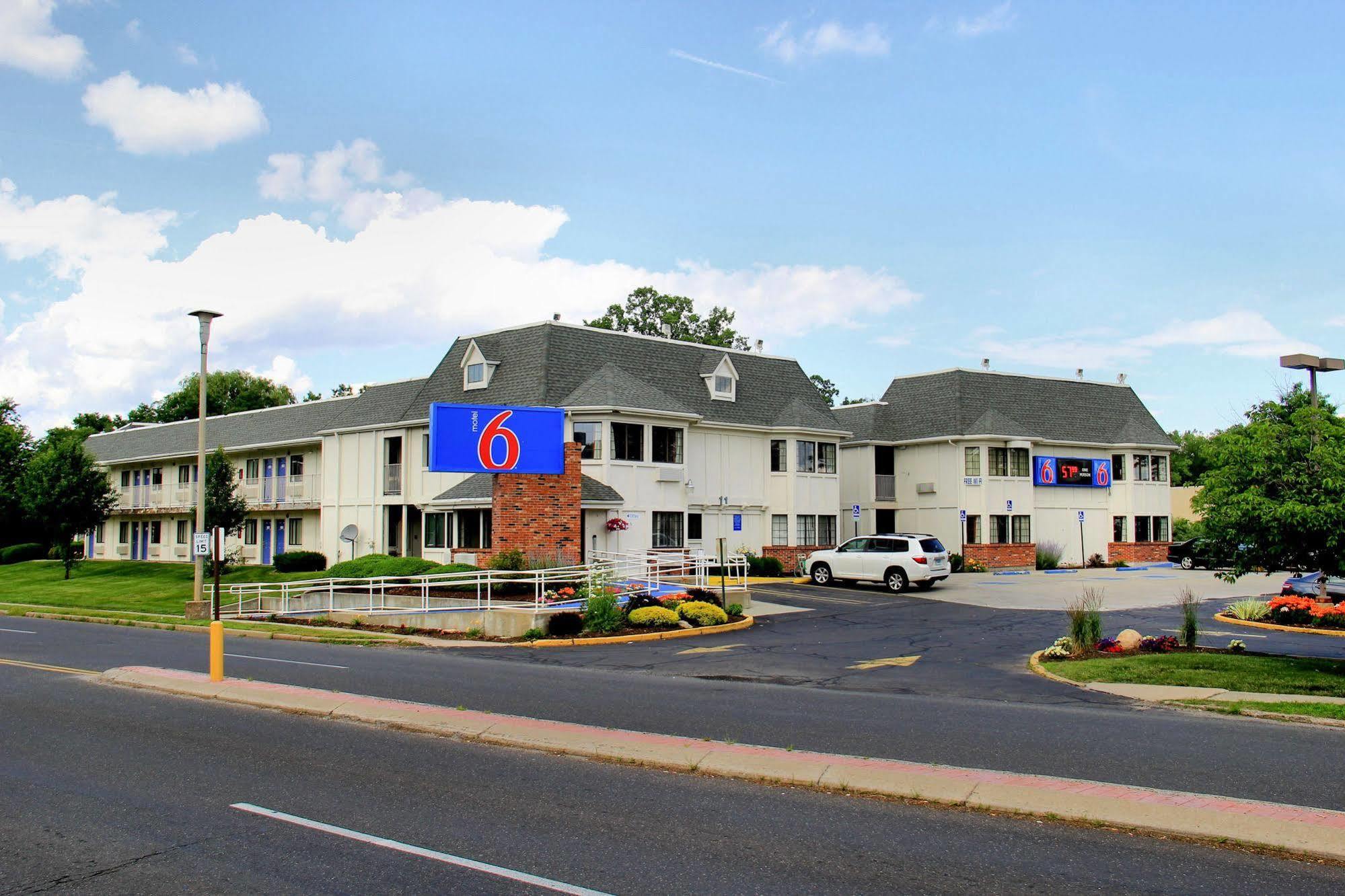 Motel 6-Enfield, Ct - Hartford Eksteriør billede